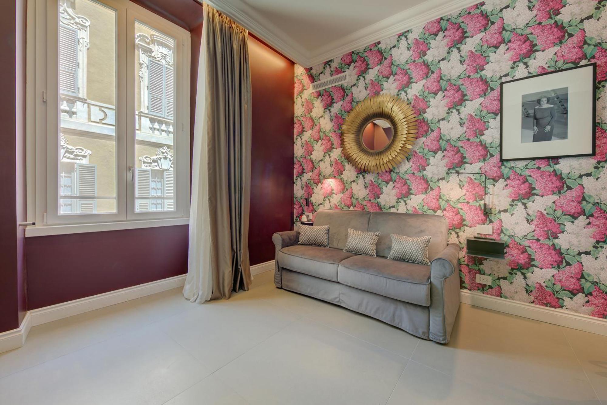 Seven - Via Matteotti 178 Apart-hotel *