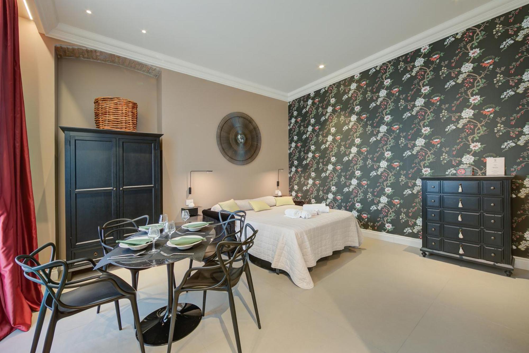 Aparthotel Seven - Via Matteotti 178 *