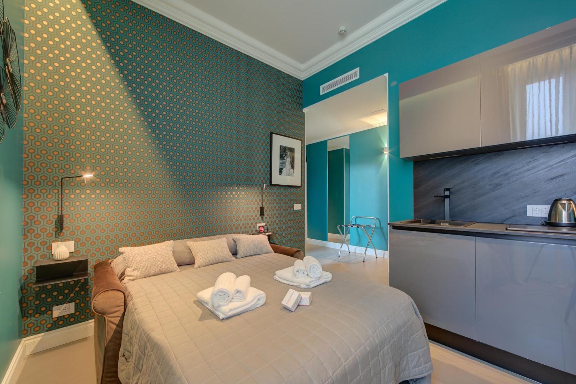 Aparthotel Seven - Via Matteotti 178