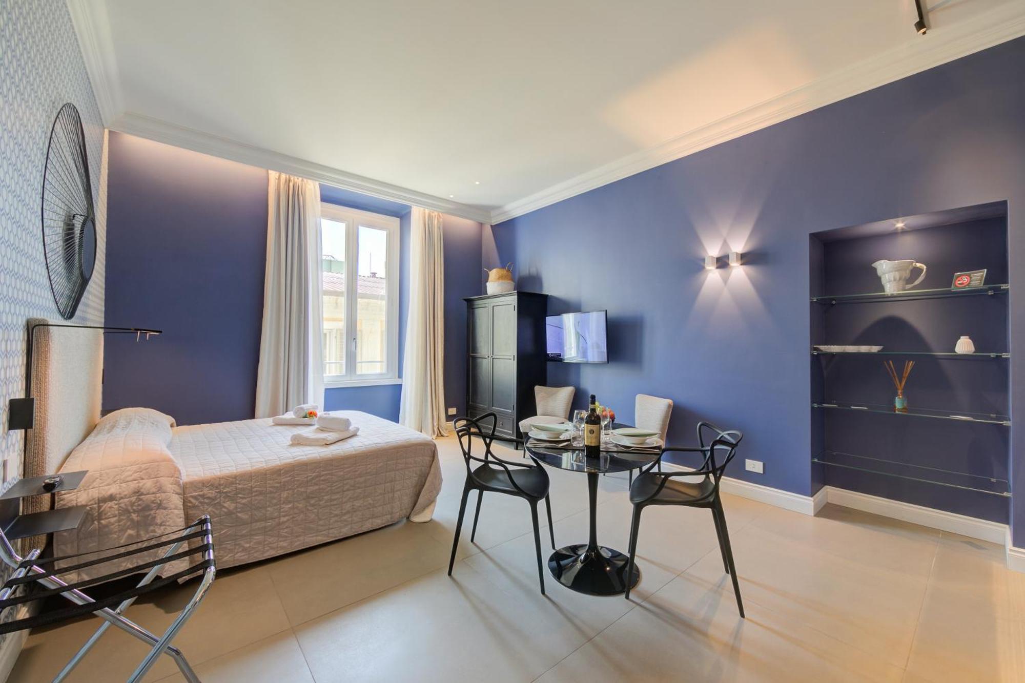 Aparthotel Seven - Via Matteotti 178 *