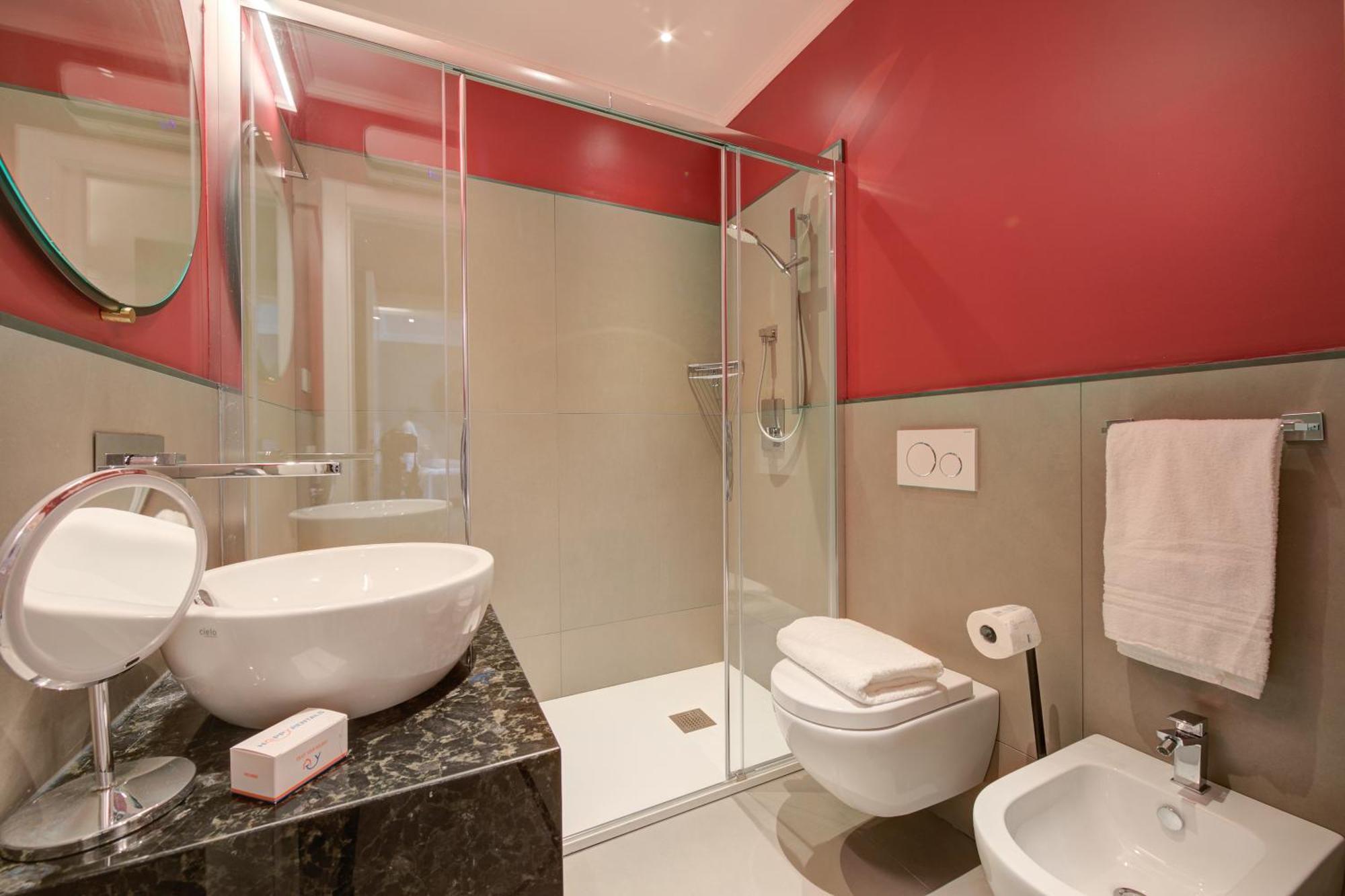 Seven - Via Matteotti 178 Aparthotel *