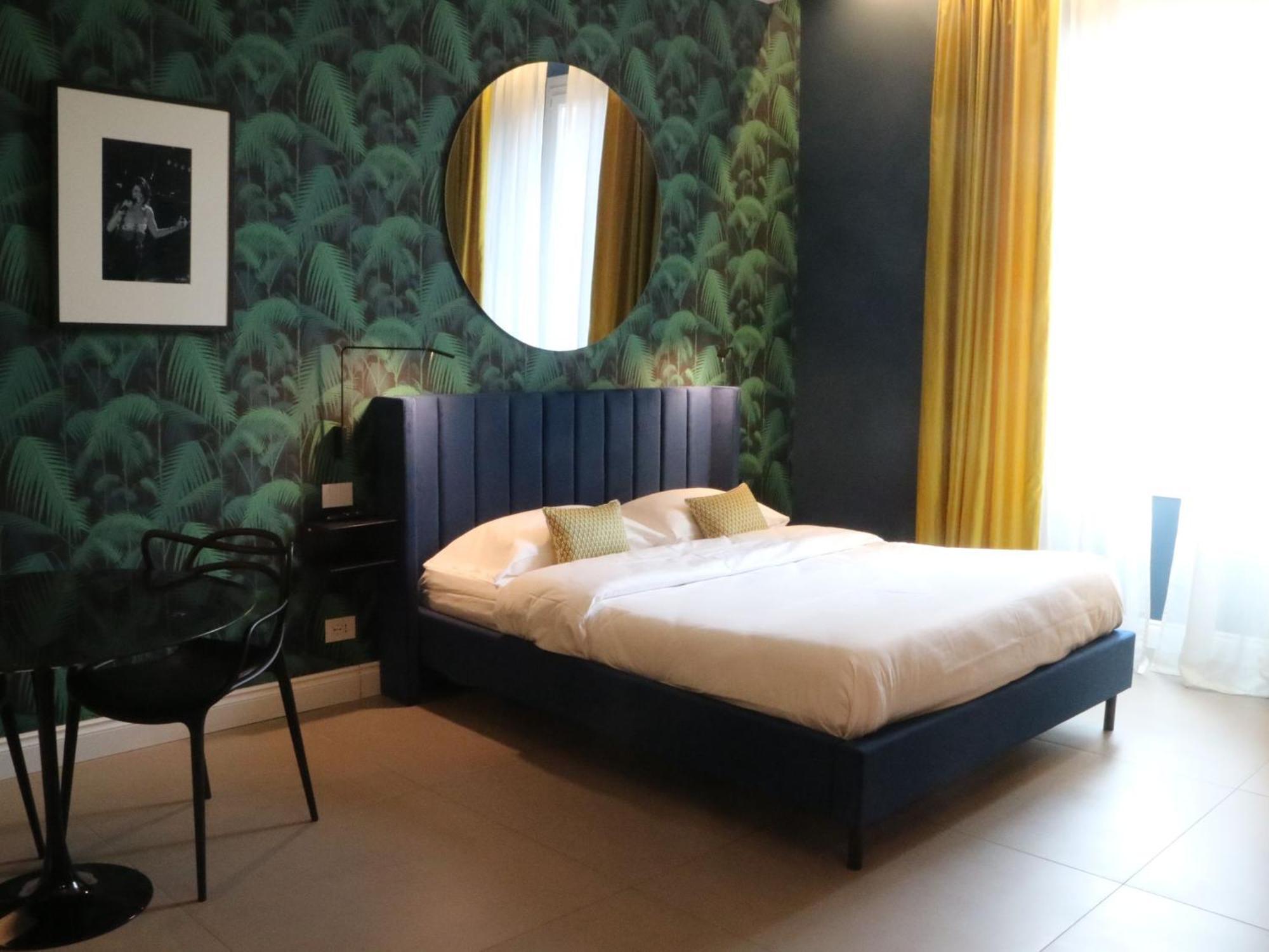 Aparthotel Seven - Via Matteotti 178 Sanremo